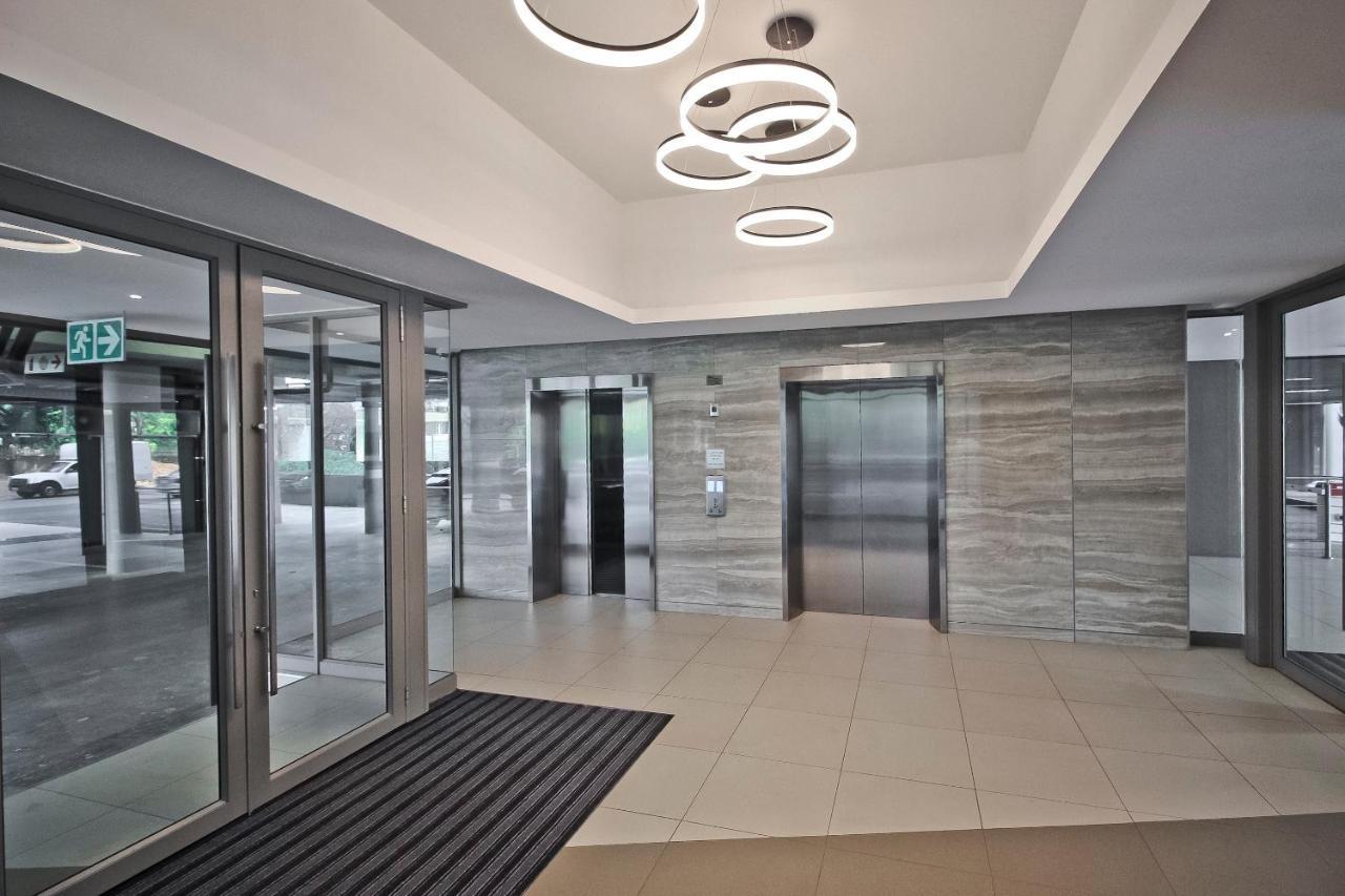Sandton Apartment 15 West Road South Johannesburg Zewnętrze zdjęcie